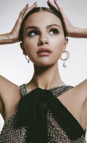 Alluring Selena Gomez Photoshoot for Elle France September 2021