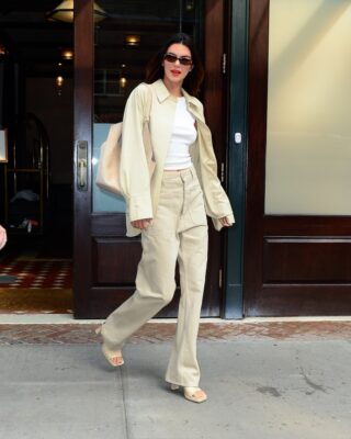 Cool Kendall Jenner's Casual Style in Khaki, September 2021