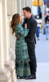 Jennifer Lopez’s and Ben Affleck’s PDA on their romantic walk in New York City, 09/26/2021