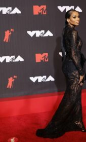 Lovely Ciara in Tom Ford Dress at 2021 MTV Video Music Awards