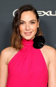 Gal Gadot Wore a Pink Dress at 27th Annual ELLE Women in Hollywood Celebration in LA