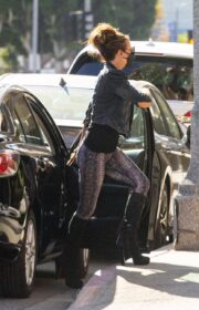 Kate Beckinsale Look in a Skin Tight Leggings at Los Angeles 10/12/2021