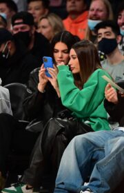Kendall Jenner and Hailey Baldwin at the Los Angeles Lakers and Phoenix Suns Game October 2021