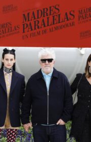 Elegant Penelope Cruz and Milena Smit at ‘Madres Paralelas’ Madrid Photocall October 2021