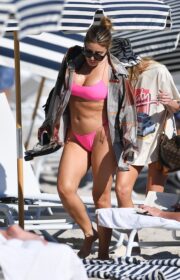 Larsa Pippen Looked Sensational in Pink Bikini at Miami Beach 2022