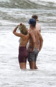Breathtaking Jessica Alba in a Bikini at Hawaii with Cash Warren 2022