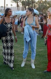 Coachella 2022: Stunning Jasmine Tookes and Shanina Shaik Have Fun Together