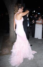 Gorgeous Kate Beckinsale in Pink Dress at Gigi Gorgeous' Birthday Party 2022