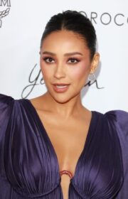 Pregnant Shay Mitchell in Lanvin Dress at 2022 Daily Front Row's Fashion Awards