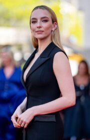 BAFTA TV Awards 2022: Jodie Comer Hot in Sexy BOSS dress