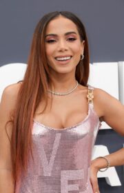 Billboard Music Awards 2022: Anitta in Sparkling Pink Fendace Dress