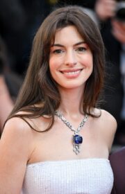 Cannes 2022: Anne Hathaway in Armani Privé Dress and Bulgari Necklace for Armageddon Time Premiere