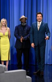 Sydney Sweeney in Sexy Mugler Dress at The Tonight Show with Jimmy Fallon 2022