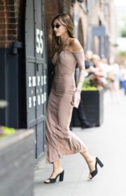 Hailey Baldwin Bieber Street Style in Nude Midi Dress in New York City 2022 (8 Photos)