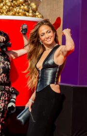 MTV Movie & TV Awards 2022: Jennifer Lopez Stuns in Mônot Tank Top (50 Photos)