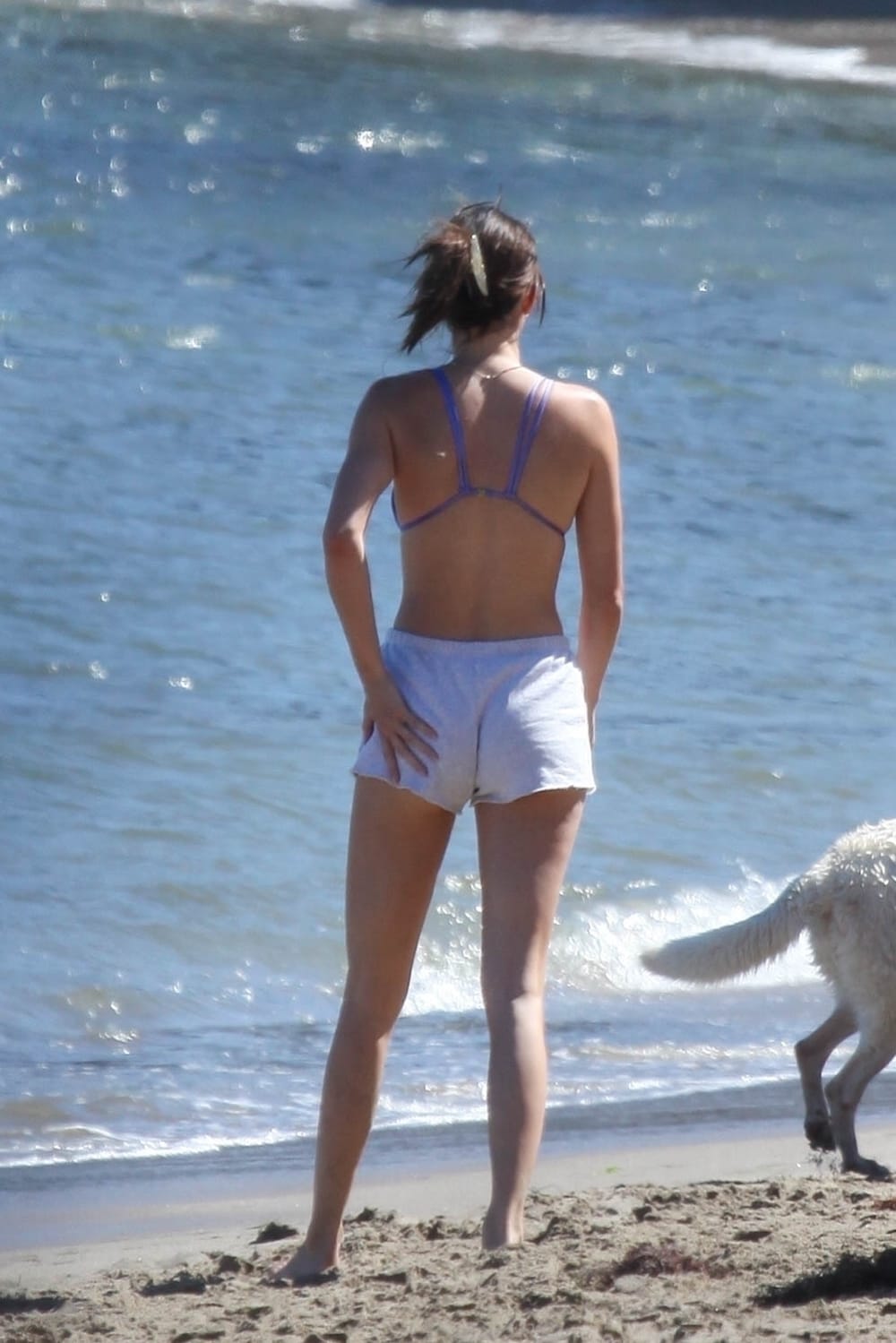 Stunning Kendall Jenner In A Skimpy H๏τ Blue ʙικιɴι At Malibu Beach 2022