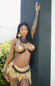 Pregnant Summer Walker’s Barely-There 2022 BET Awards Outfit Sparks Controversy