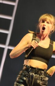 Taylor Swift in Louis Vuitton Performs with HAIM at London Concert 2022