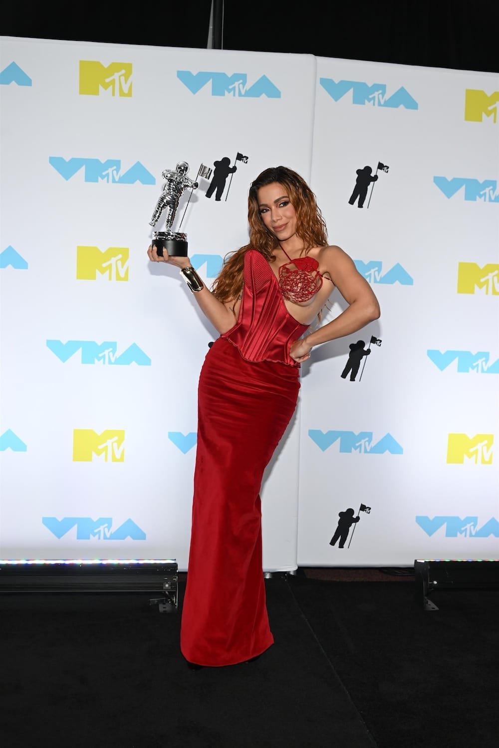 Anitta won the 'Best Latin' award for Envolver at the 2022 MTV Video Music Awards (VMAs).
