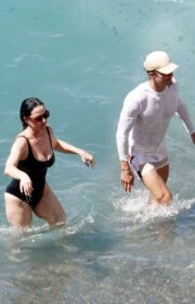 Amazing Katy Perry Body in Swimsuit on Italian Vacation with Fiancé Orlando Bloom