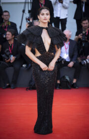 Venice Film Festival 2022: Camila Mendes in Armani Privé for ‘Bones & All’ Premiere
