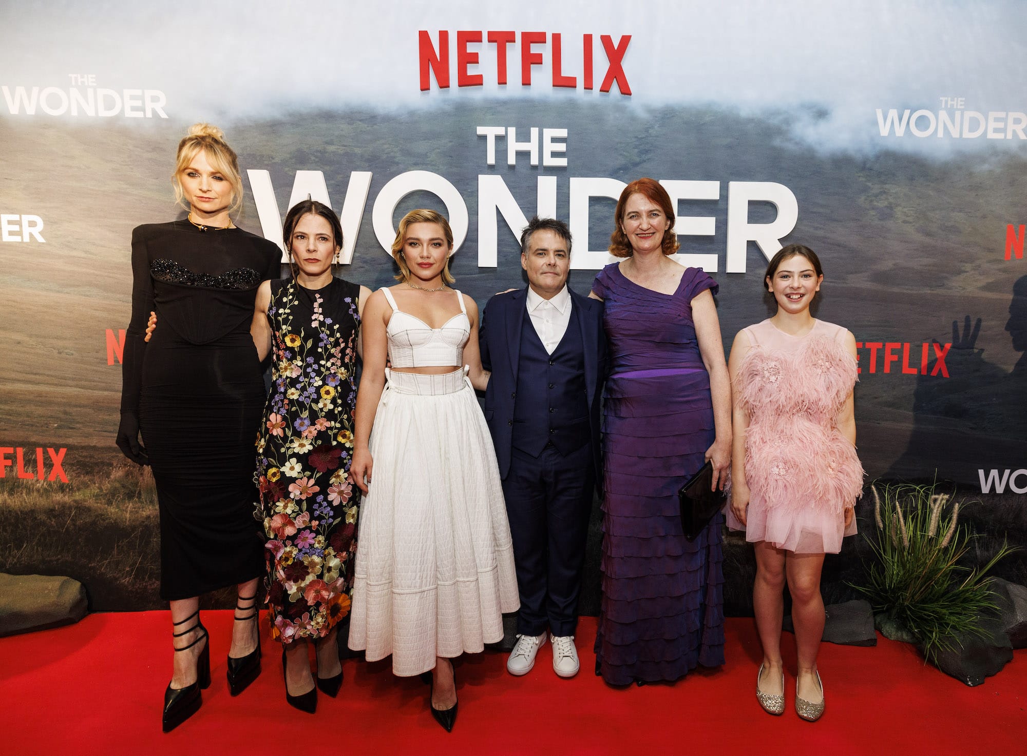 Niamh Algar, Elaine Cassidy, Florence Pugh, Sebastián Lelio, Emma Donoghue and Kila Lord Cassidy at The Wonder premiere.