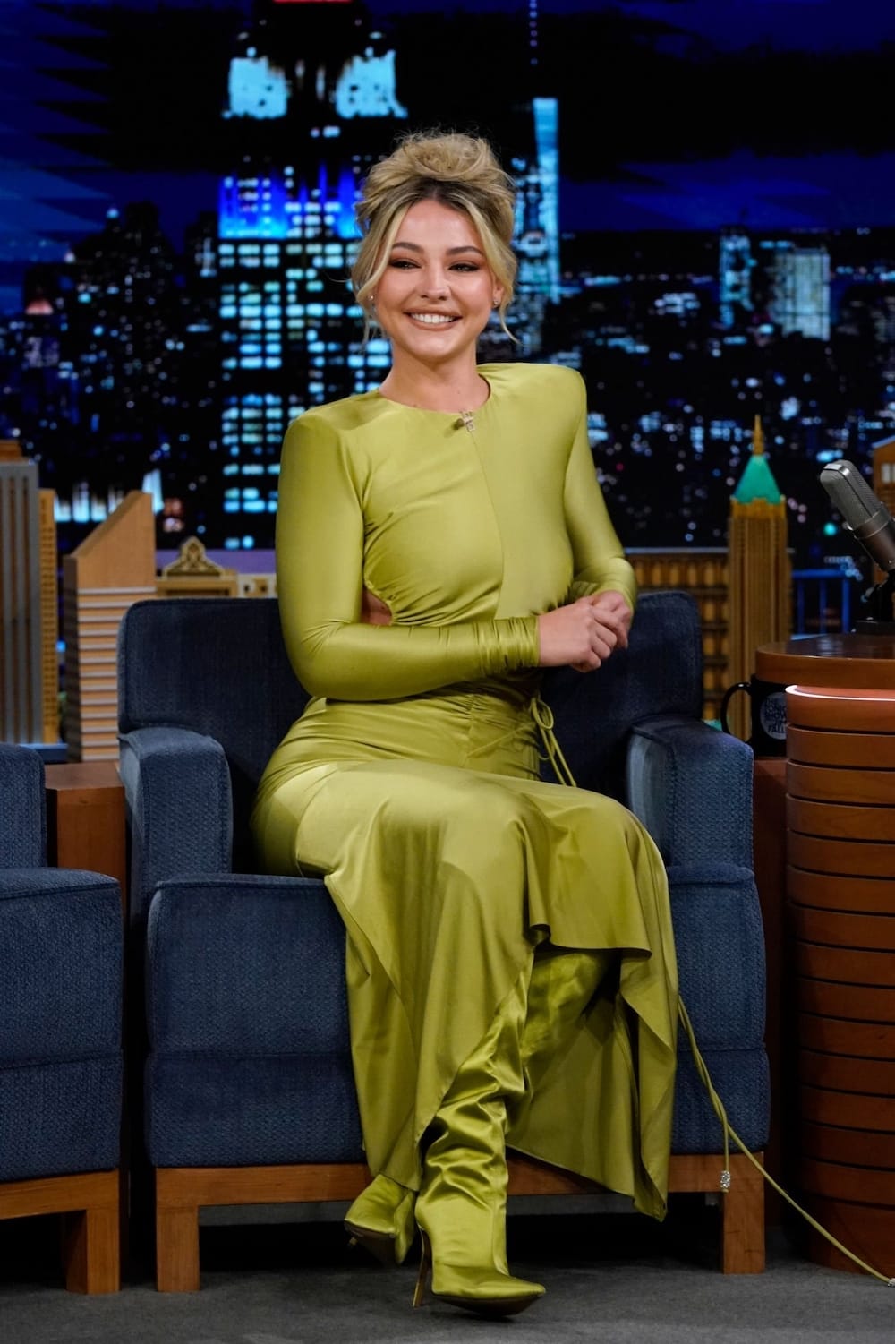 Madelyn Cline in a Pretty Alexandre Vauthier Dress at The Tonight Show