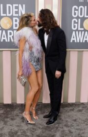 Heidi Klum in Germanier Mini Dress Kisses Husband Tom Kaulitz at 2023 Golden Globes Awards