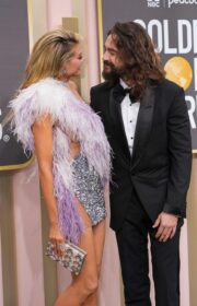 Heidi Klum in Germanier Mini Dress Kisses Husband Tom Kaulitz at 2023 Golden Globes Awards