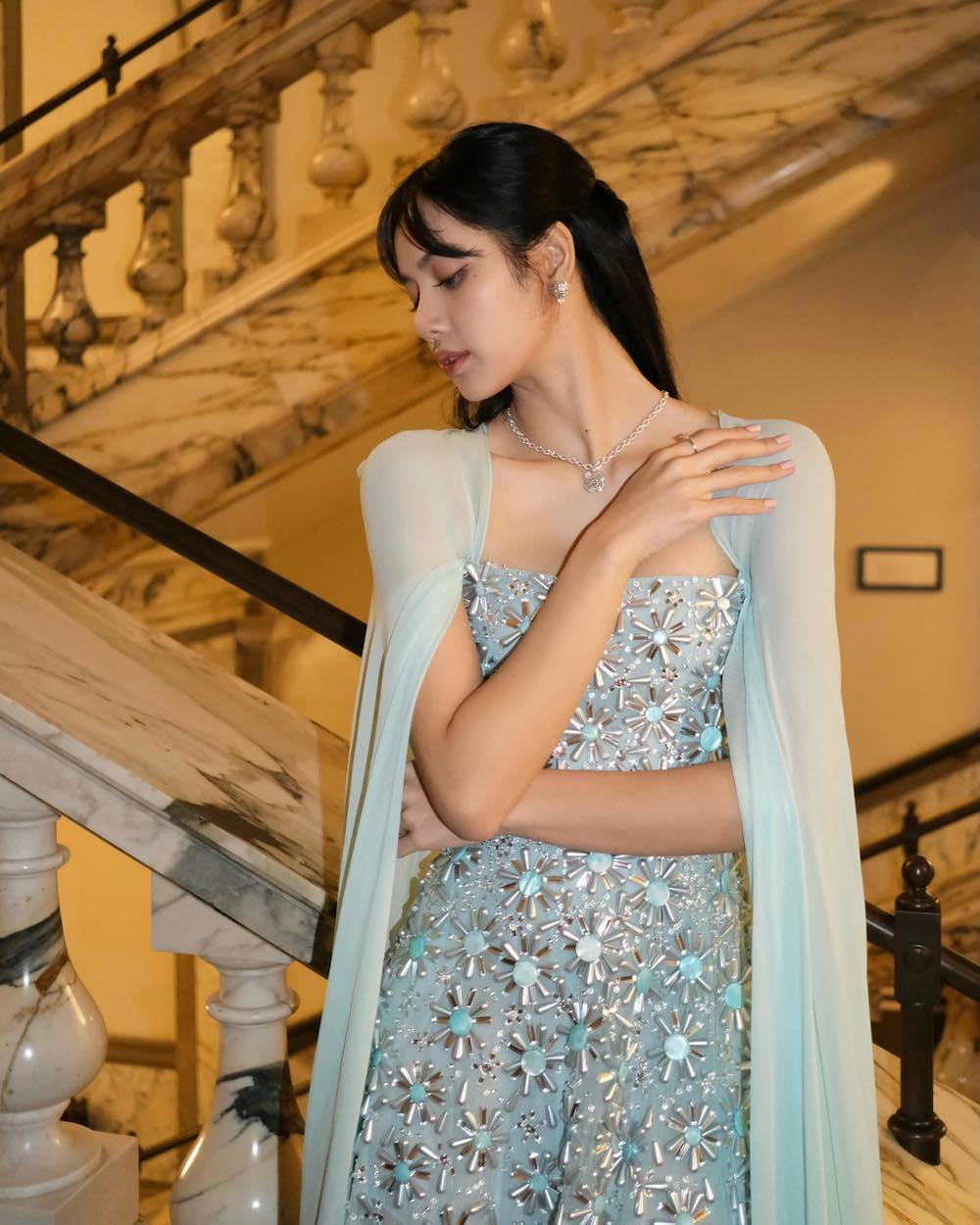 Blackpink’s Lisa Wears Georges Hobeika to Buckingham Palace State Banquet